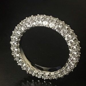 Gorgeous ring